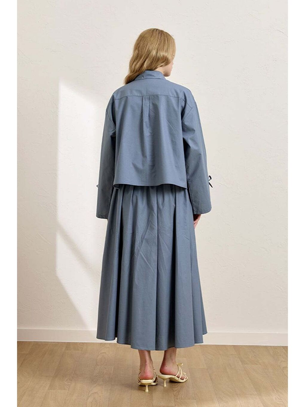 Soft İndigo Fiyonk Detay Crop Gömlek-2