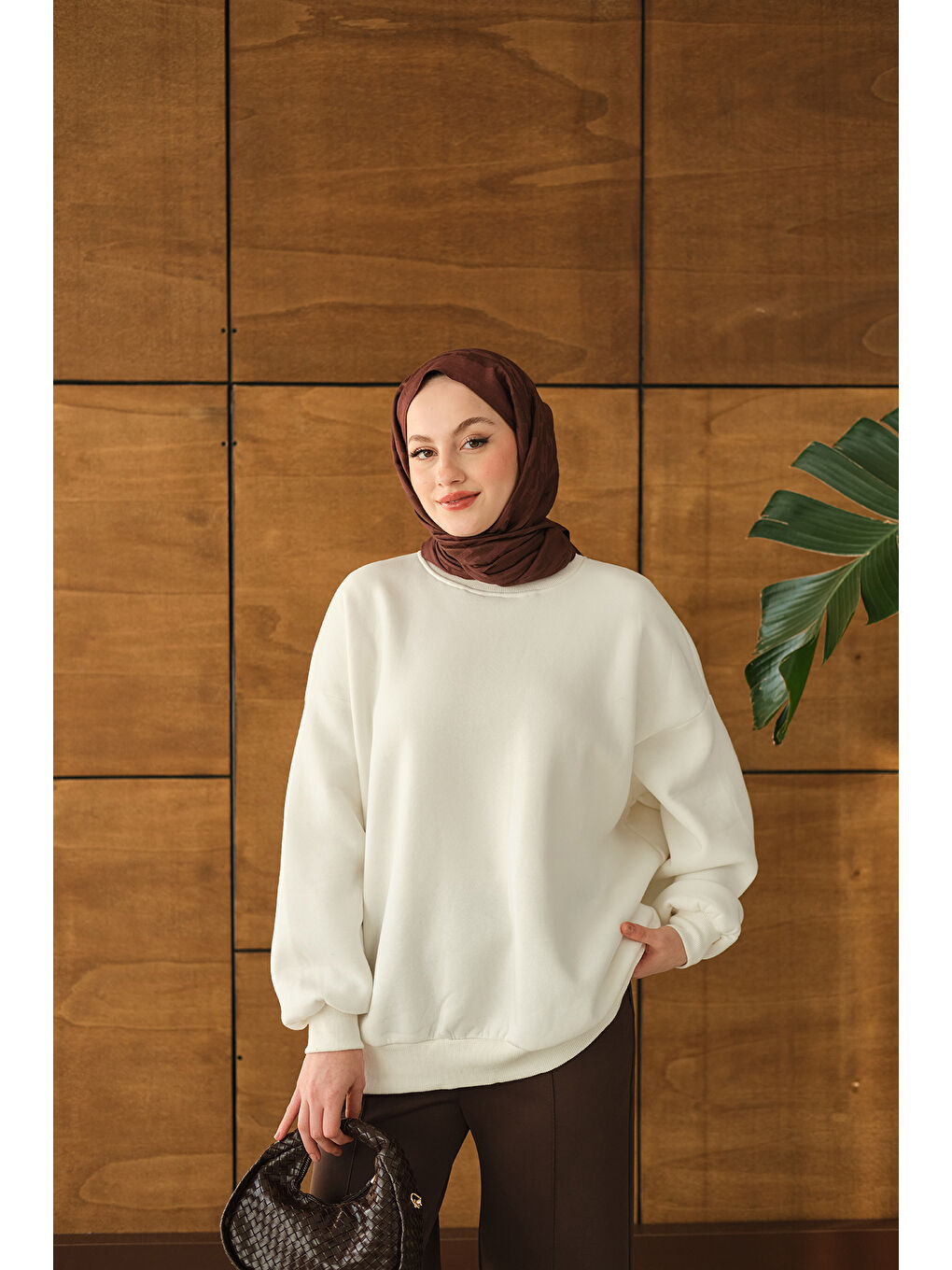 Kadın Bisiklet Yaka Sweat Beyaz-1