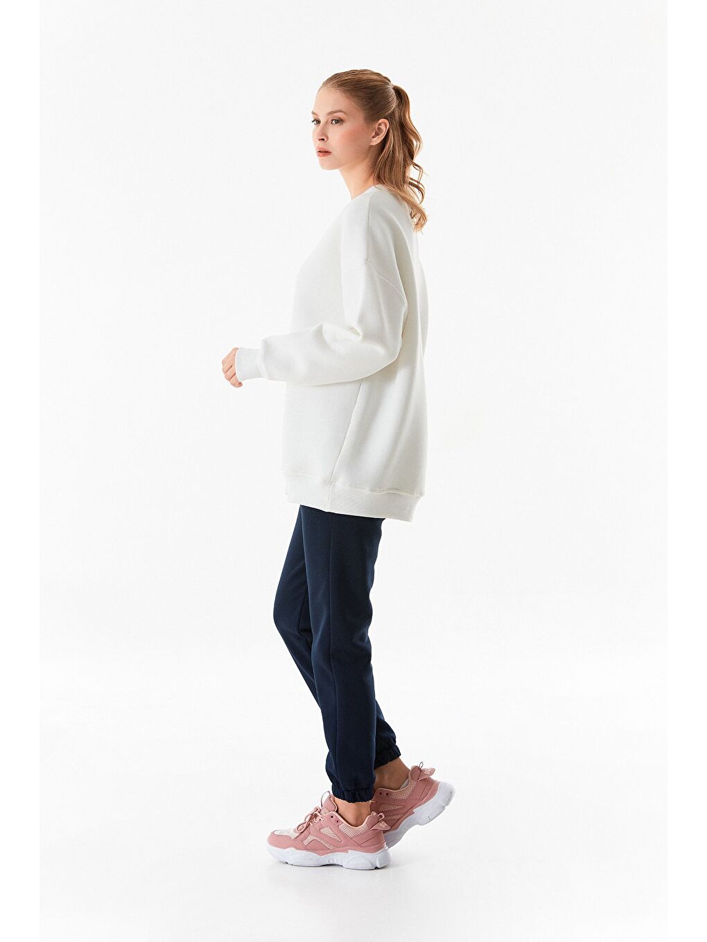 Fullamoda Ekru 3 İplik Ayıcık Nakışlı  Bisiklet Yaka Oversize Sweatshirt - 4