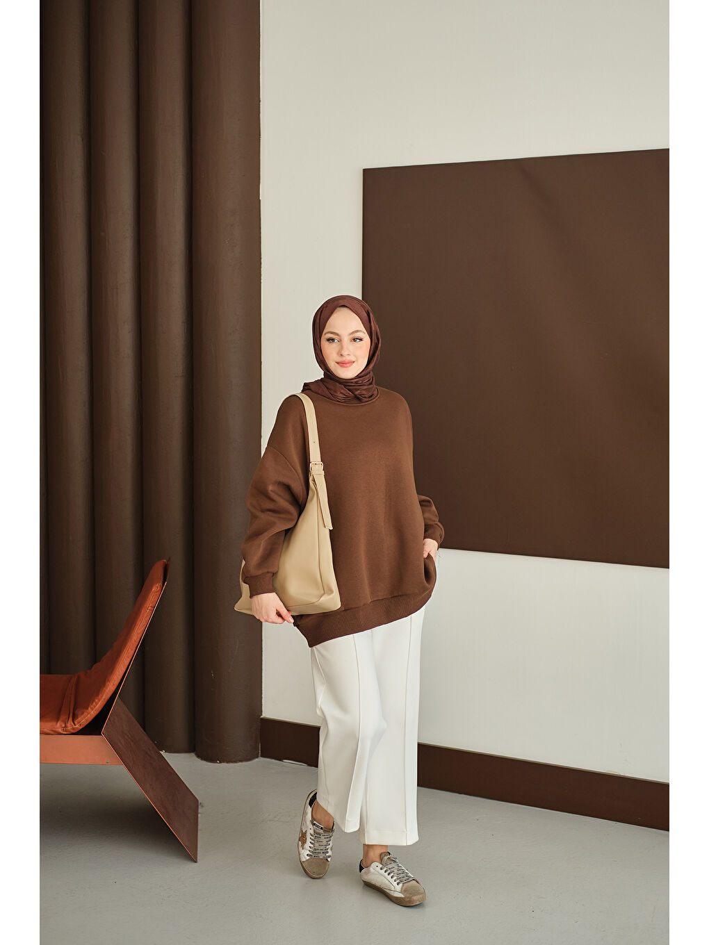 Kadın Bisiklet Yaka Sweat Kahverengi-4