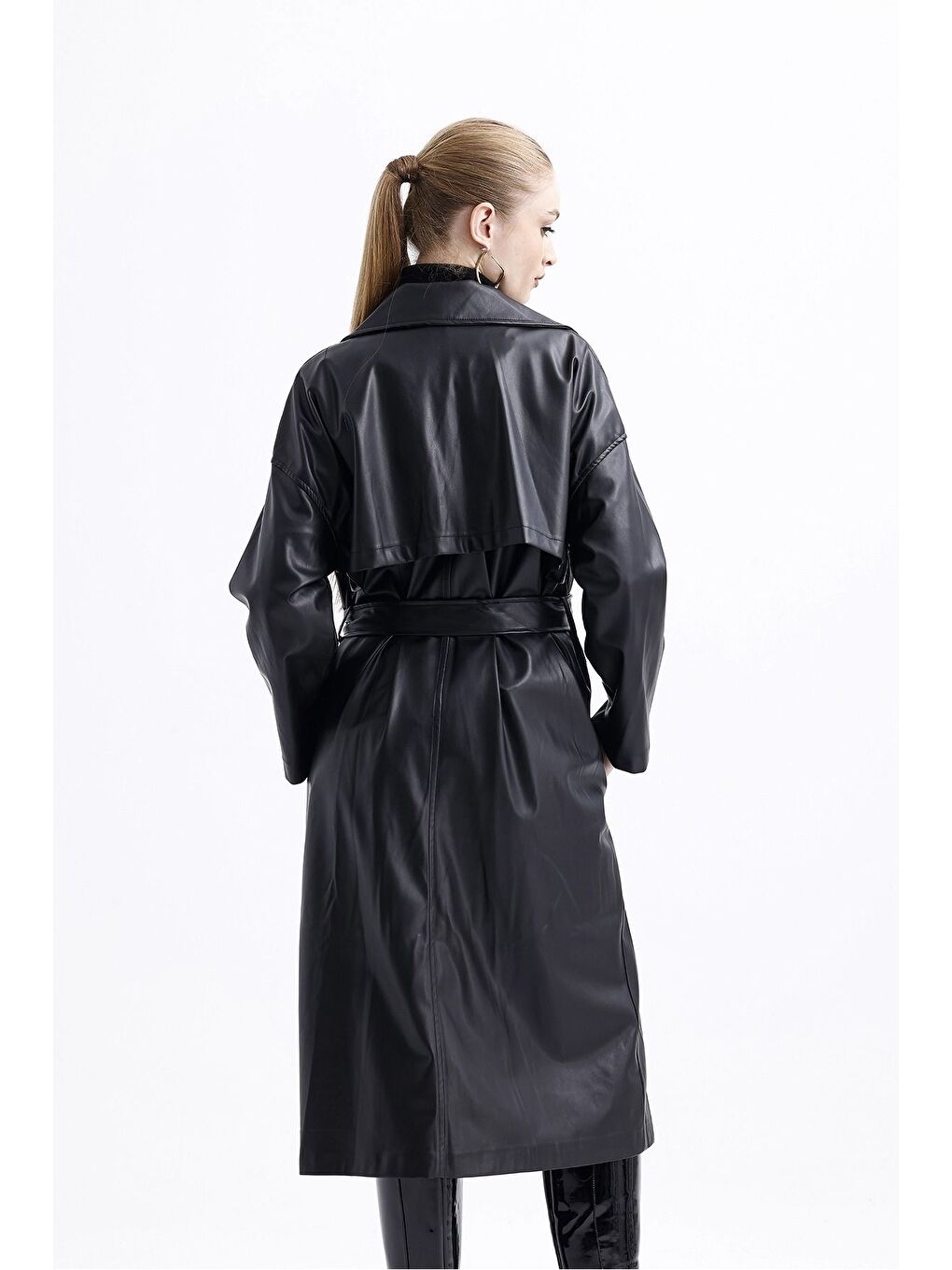 Deri Detaylı Siyah Trençkot-1