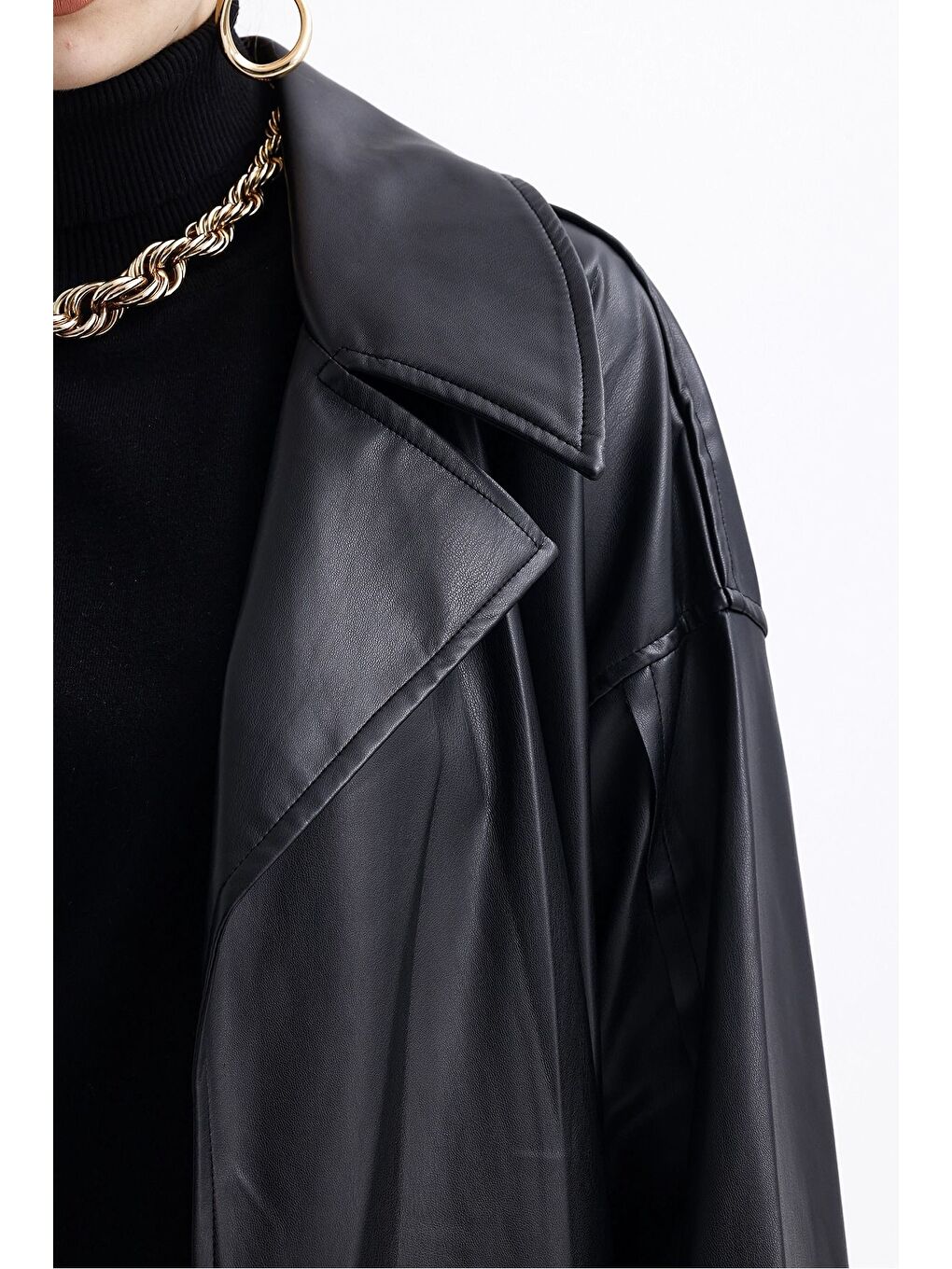 Deri Detaylı Siyah Trençkot-2