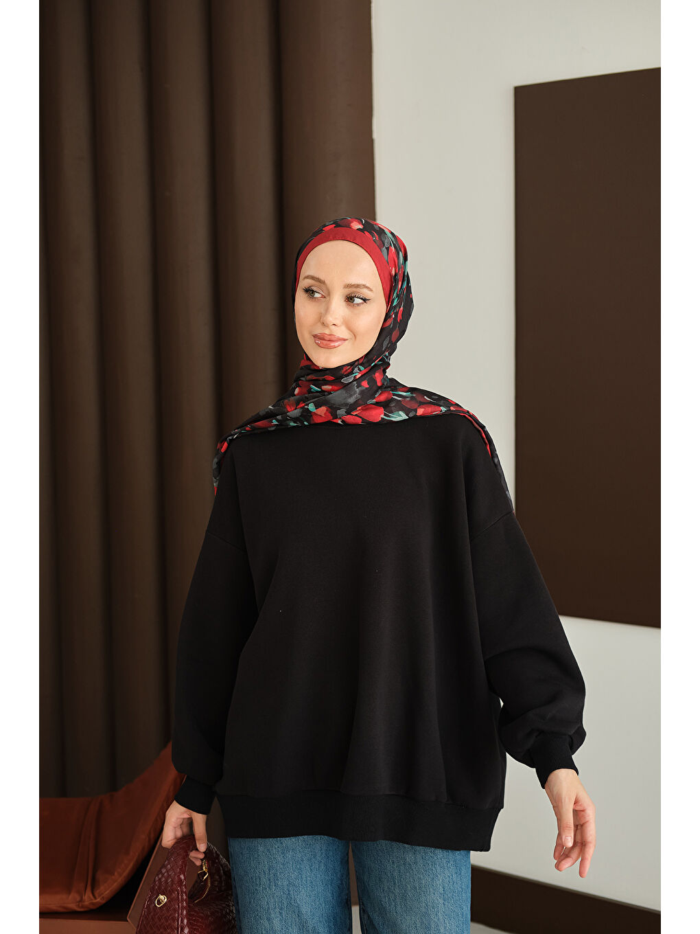 Kadın Bisiklet Yaka Sweat Siyah-1