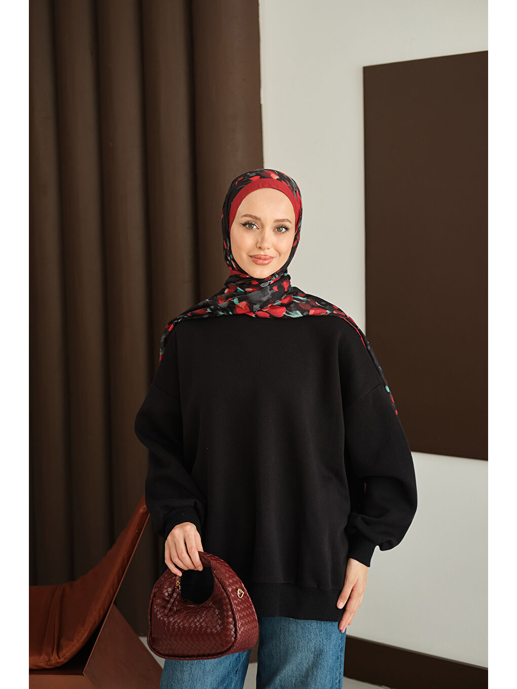 Kadın Bisiklet Yaka Sweat Siyah-2