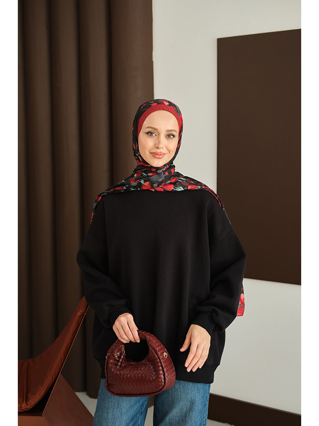 Kadın Bisiklet Yaka Sweat Siyah-3