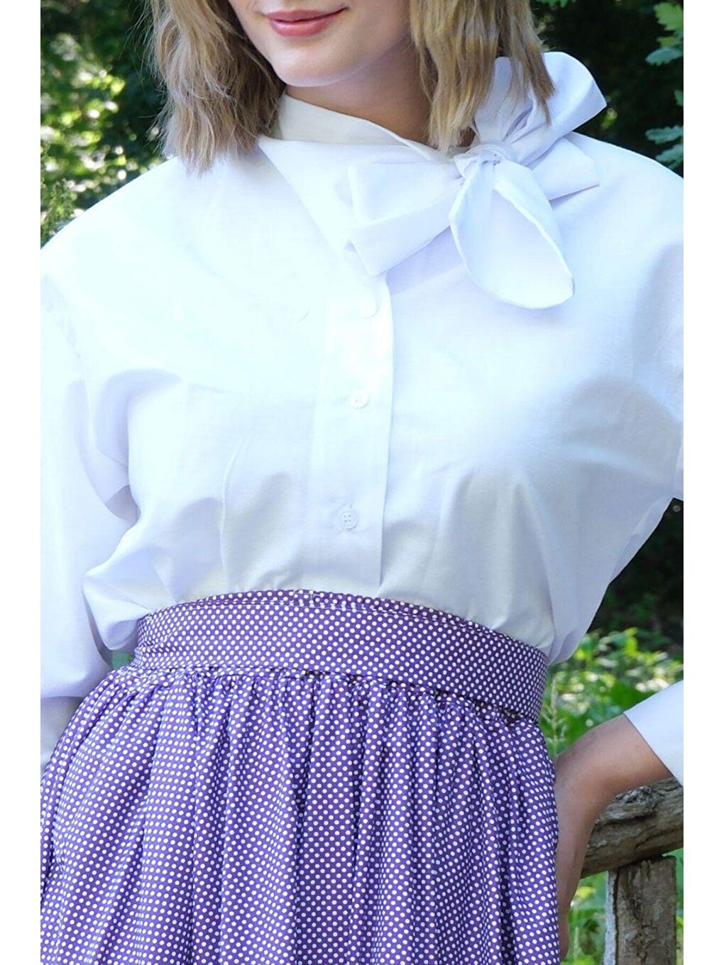 Beyaz Yakası Fiyonklu Gömlek & Mor Puantiyeli Etek Takım-4