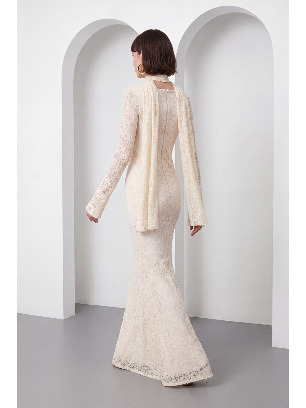 Kadın Bej Şal Yaka Uzun Dantel Davet Elbisesi-5