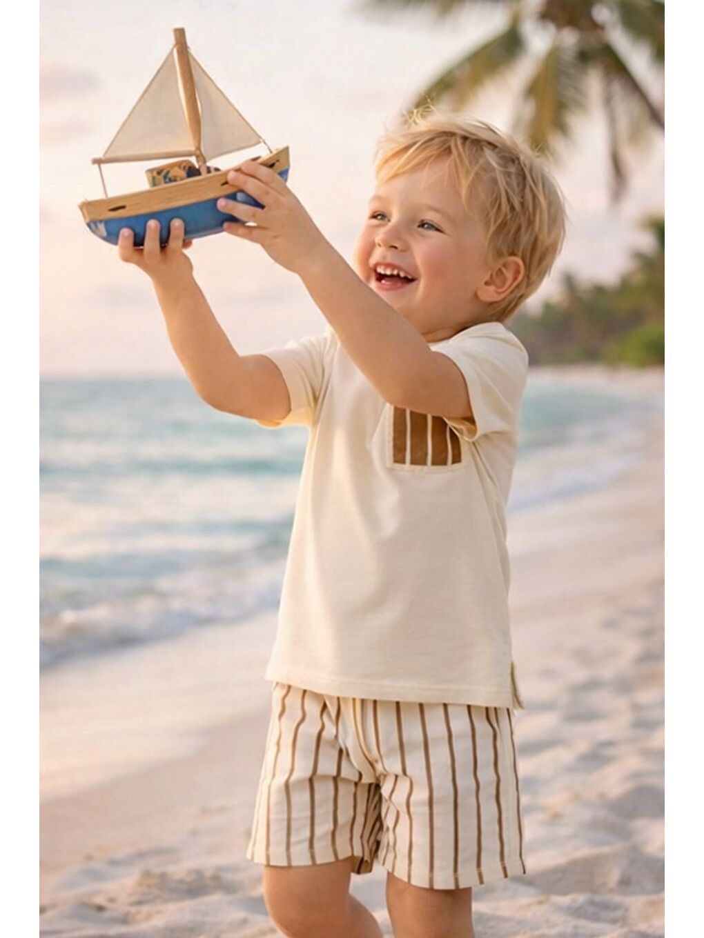 Ekru Erkek Çocuk Pamuklu Baskılı Cep Detaylı T-Shirt Ve Şort 2'Li Takım