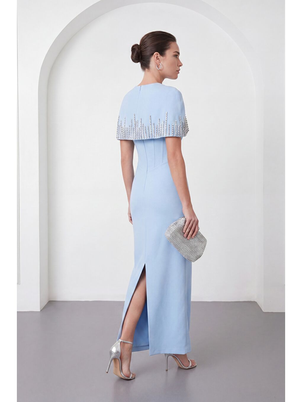 Kadın Bebe Mavi Dar Kalıp Ceketli Taşlı Uzun Söz Nişan Nikah Abiye Elbise-5