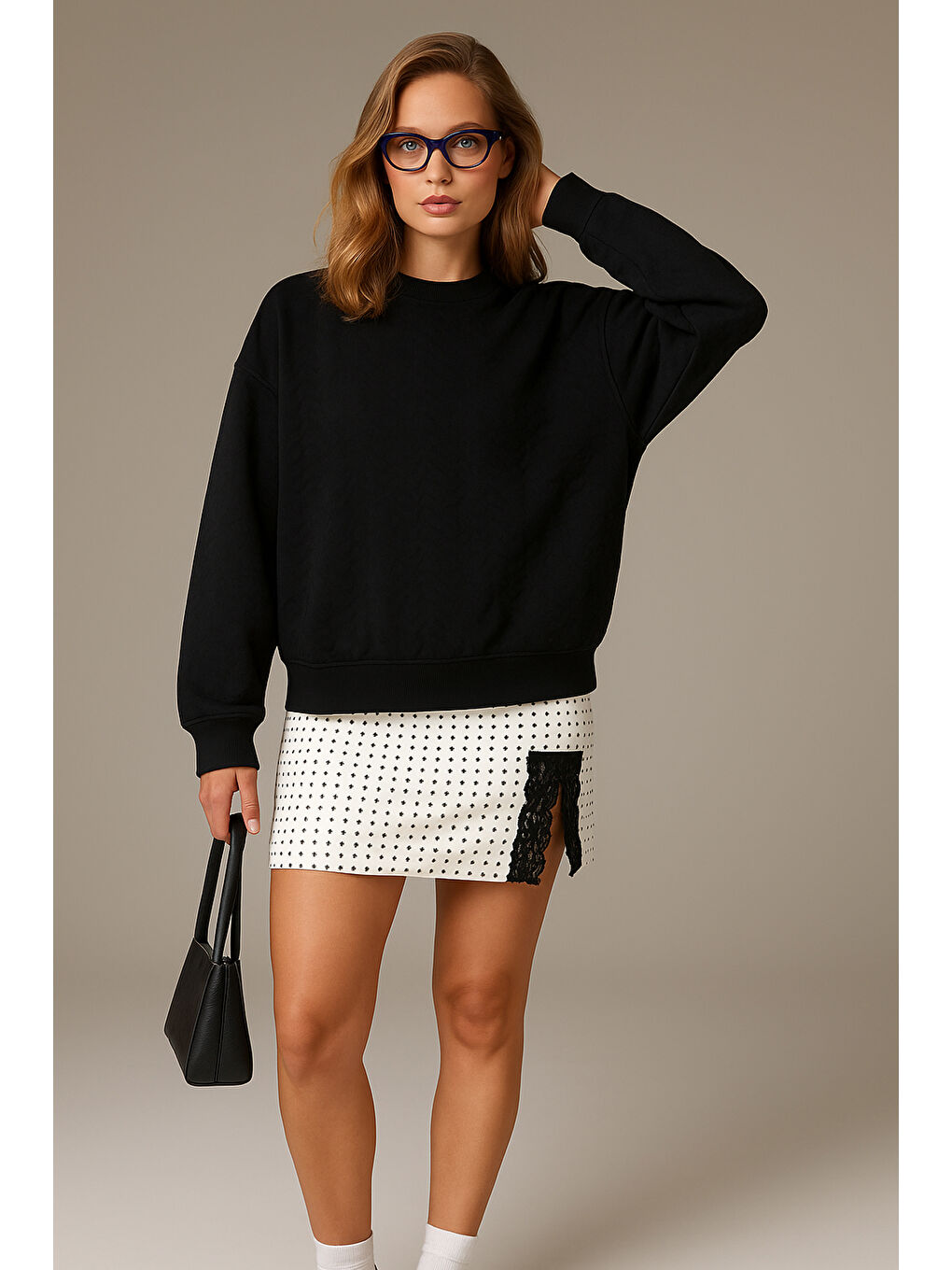 Siyah Oversize Fit Bisiklet Yaka Sweat 25K0141K1-1