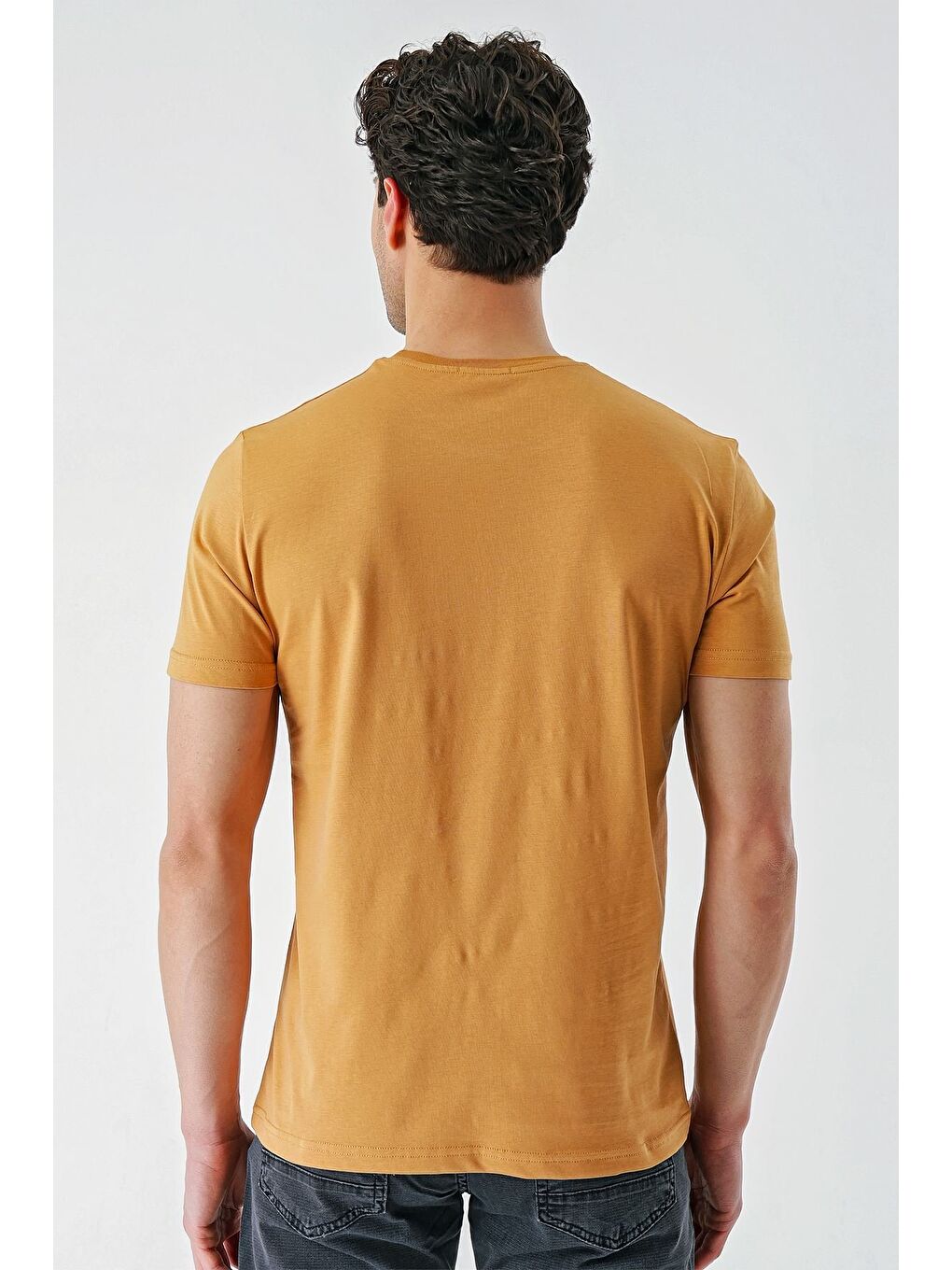 Sarı Hardal Baskılı Bez Ayağı Bisiklet Yaka %100 Pamuk Casual Slim Fit Dar Kesim Tişört 1011240169-6