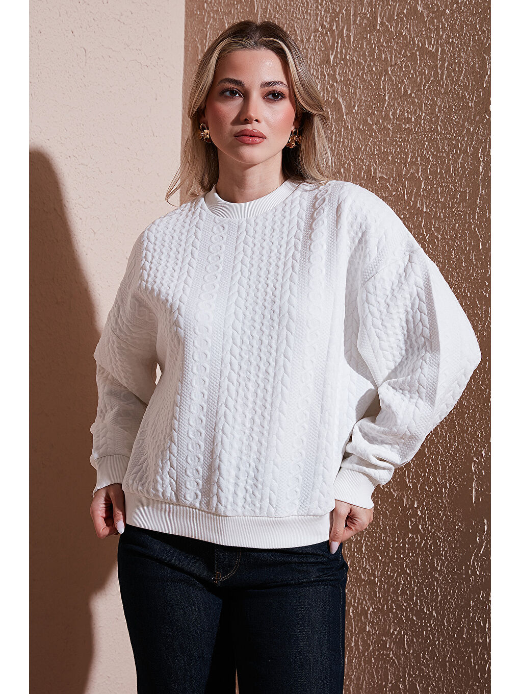 Ekru Oversize Fit Bisiklet Yaka Sweat 25K0141K1-1