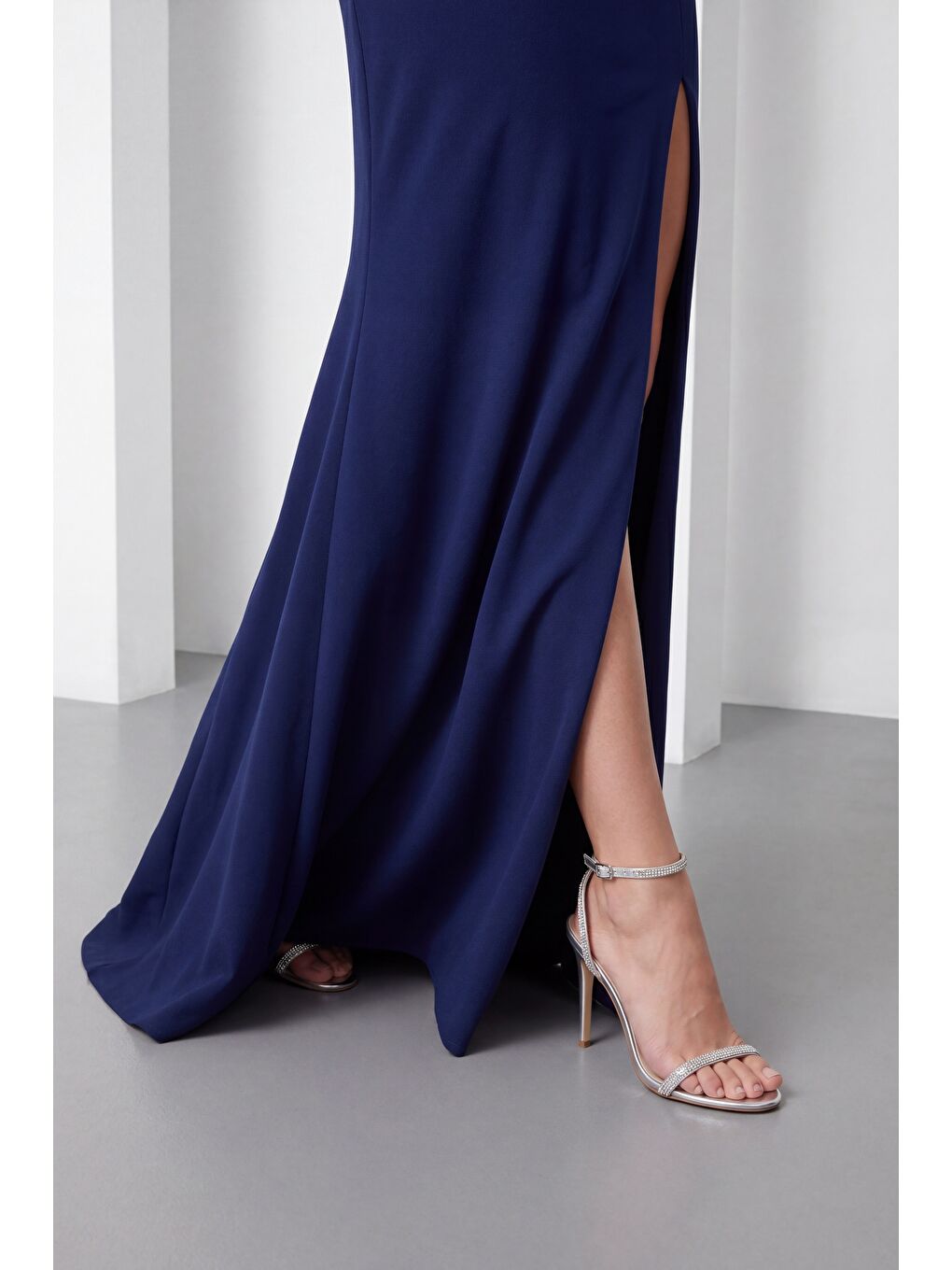 Kadın Lacivert Kare Yaka Dantelli Uzun Balık Abiye Elbise-2