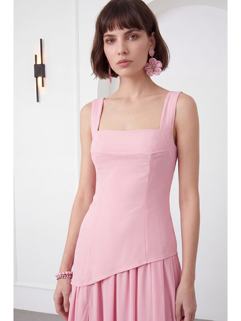 Kadın Pembe Kare Yaka Yırtmaçlı  Uzun Davet Elbisesi-1