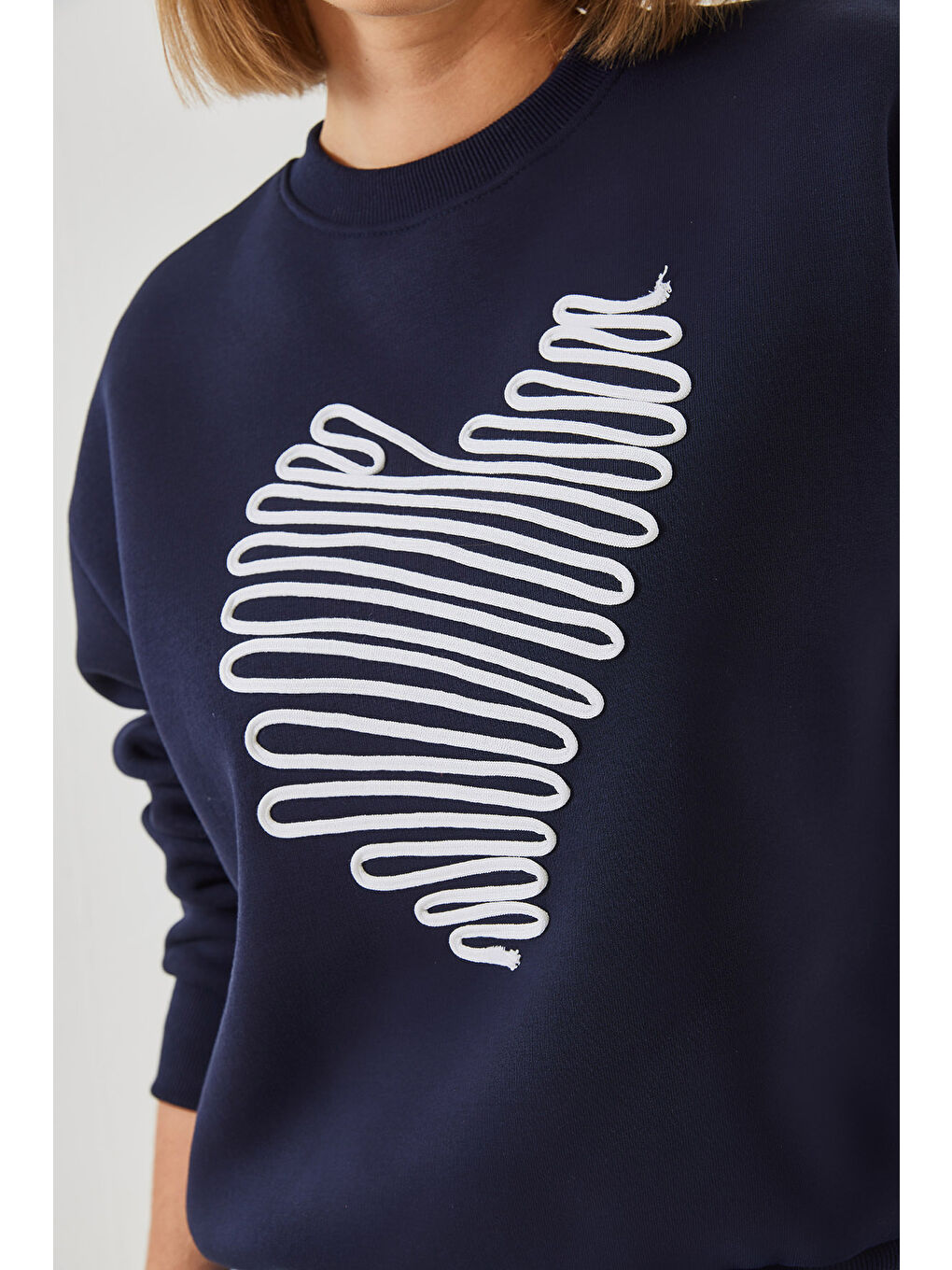 Lacivert Kadın Kalp Nakışlı Sweatshirt-1