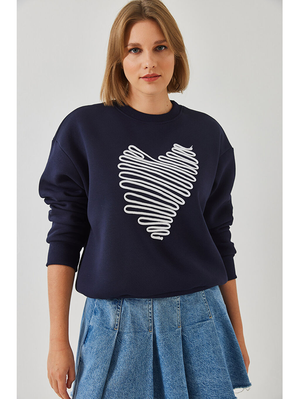 Lacivert Kadın Kalp Nakışlı Sweatshirt-3