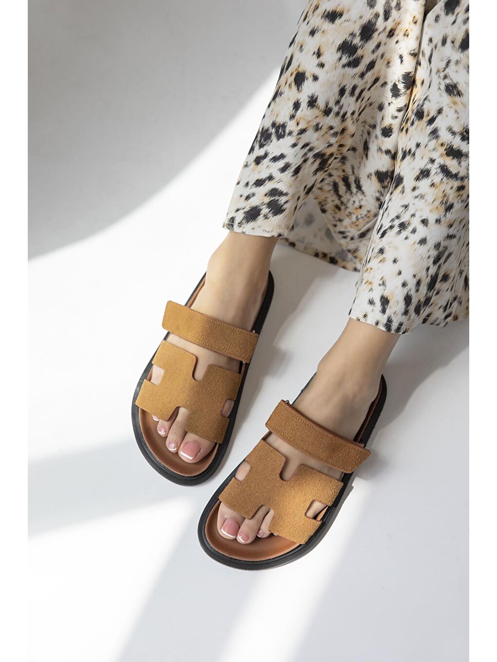 Kahverengi Palmeira  Kadın  Cırt  Bantlı  Süet  Terlik Taba-2