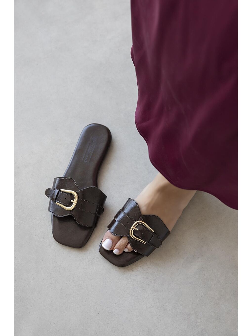 Kahverengi Pablo Kadın Günlük Kırışık Deri Terlik Kahve-2