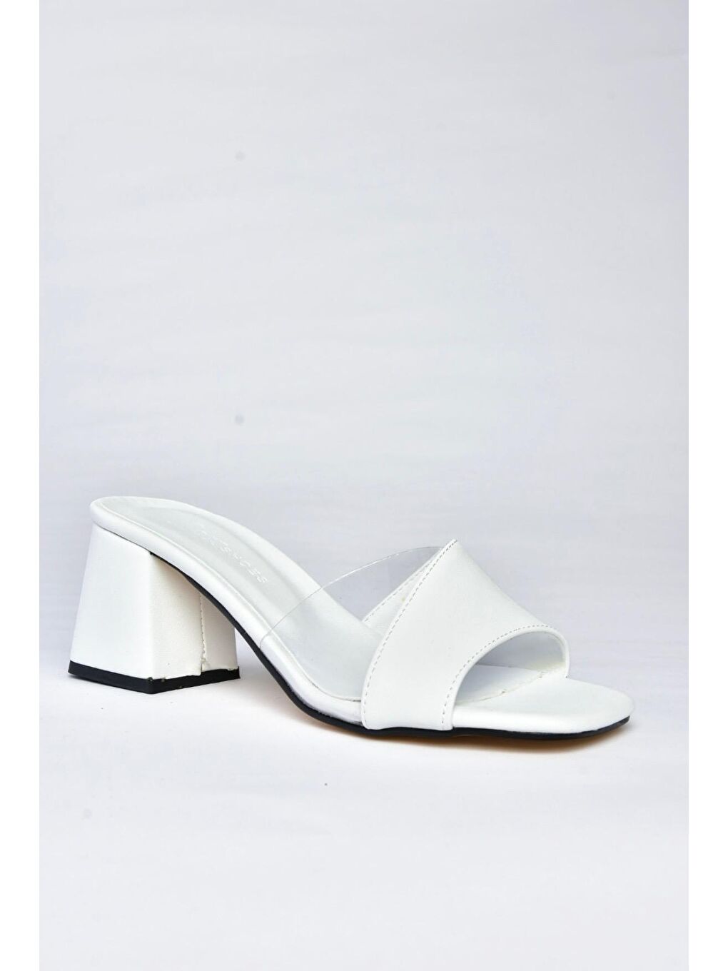 K713171409 Beyaz Kadın Terlik-2