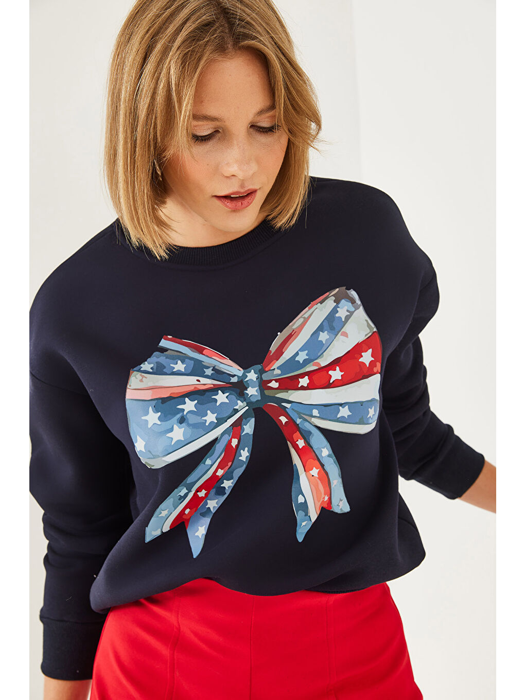 Lacivert Kadın Renkli Kelebek Baskılı Sweatshirt MBHS-2