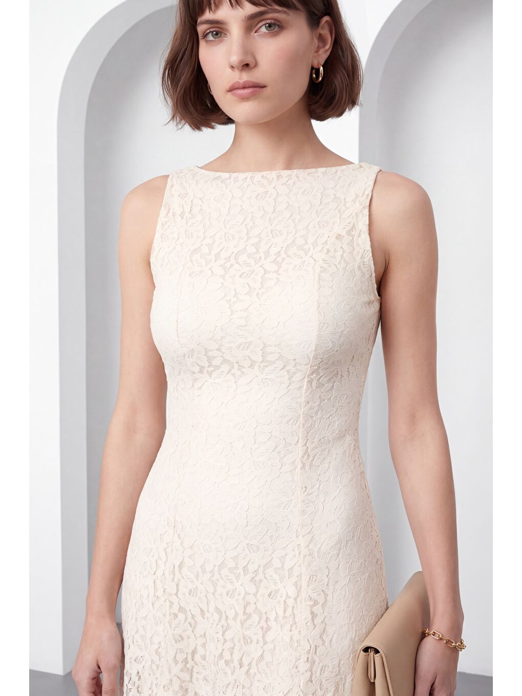 Kadın Bej Bisiklet Yaka Dantelli Uzun Davet Elbisesi-1