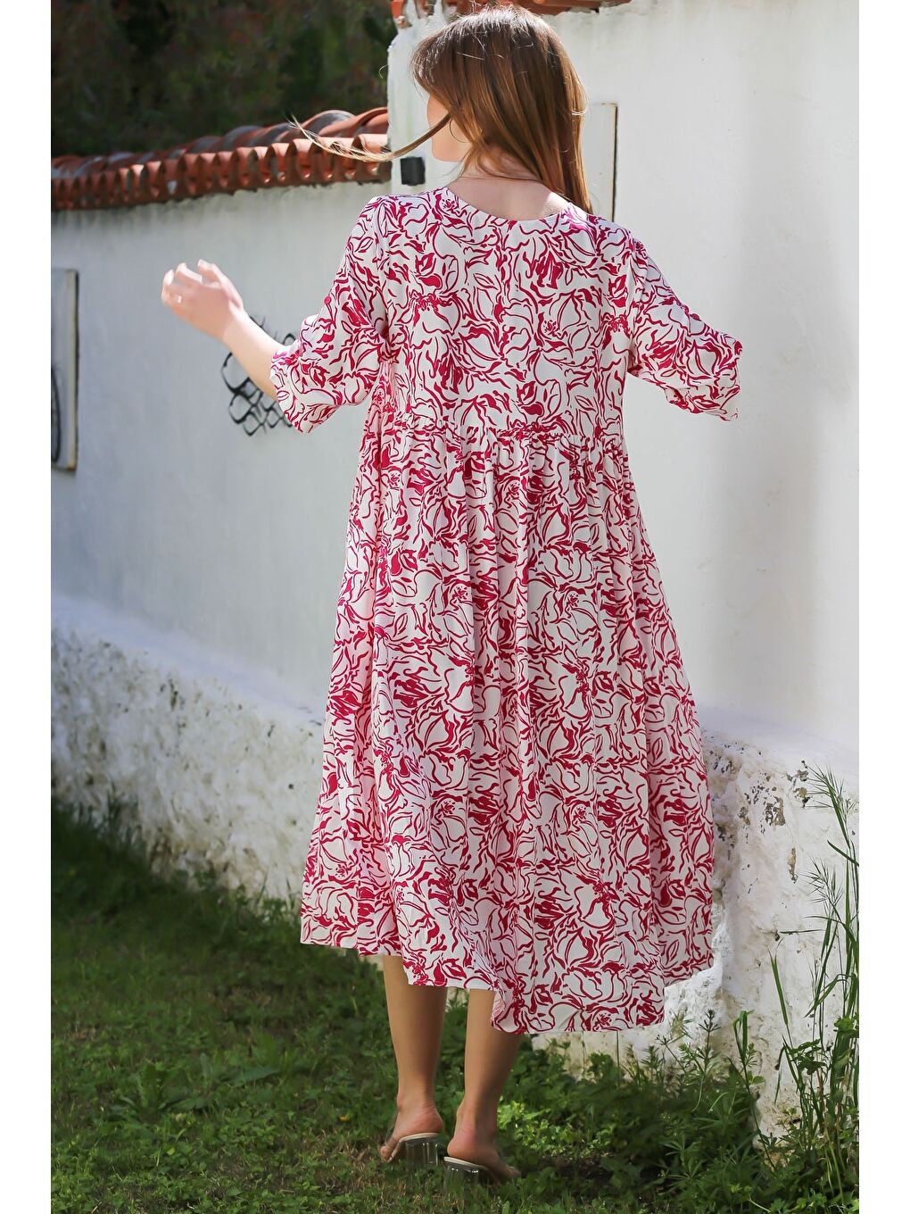 Beyaz-Pembe Yuvarlak Yaka Kısa Kol Çiçekli Düğmeli Çift Cepli Allover Baskılı Dokuma Elbise 120 55-4