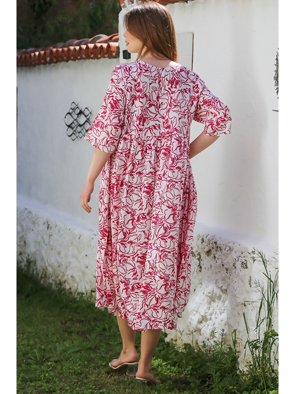 Beyaz-Pembe Yuvarlak Yaka Kısa Kol Çiçekli Düğmeli Çift Cepli Allover Baskılı Dokuma Elbise 120 55-5