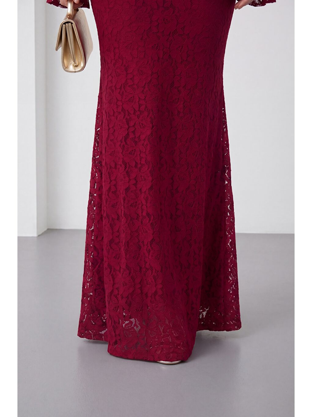 Kadın Bordo Şal Yaka Uzun Dantel Davet Elbisesi-2