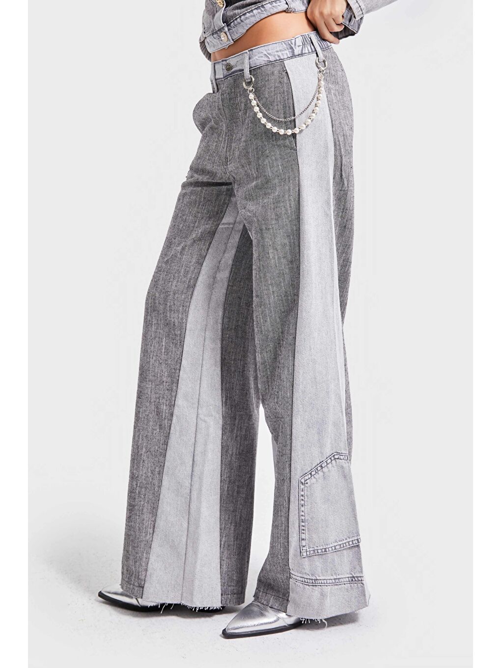 Kadın Gri Renk Kumaş ve Denim Parçalı Aksesuar Detaylı Özel Tasarım Pantolon-2