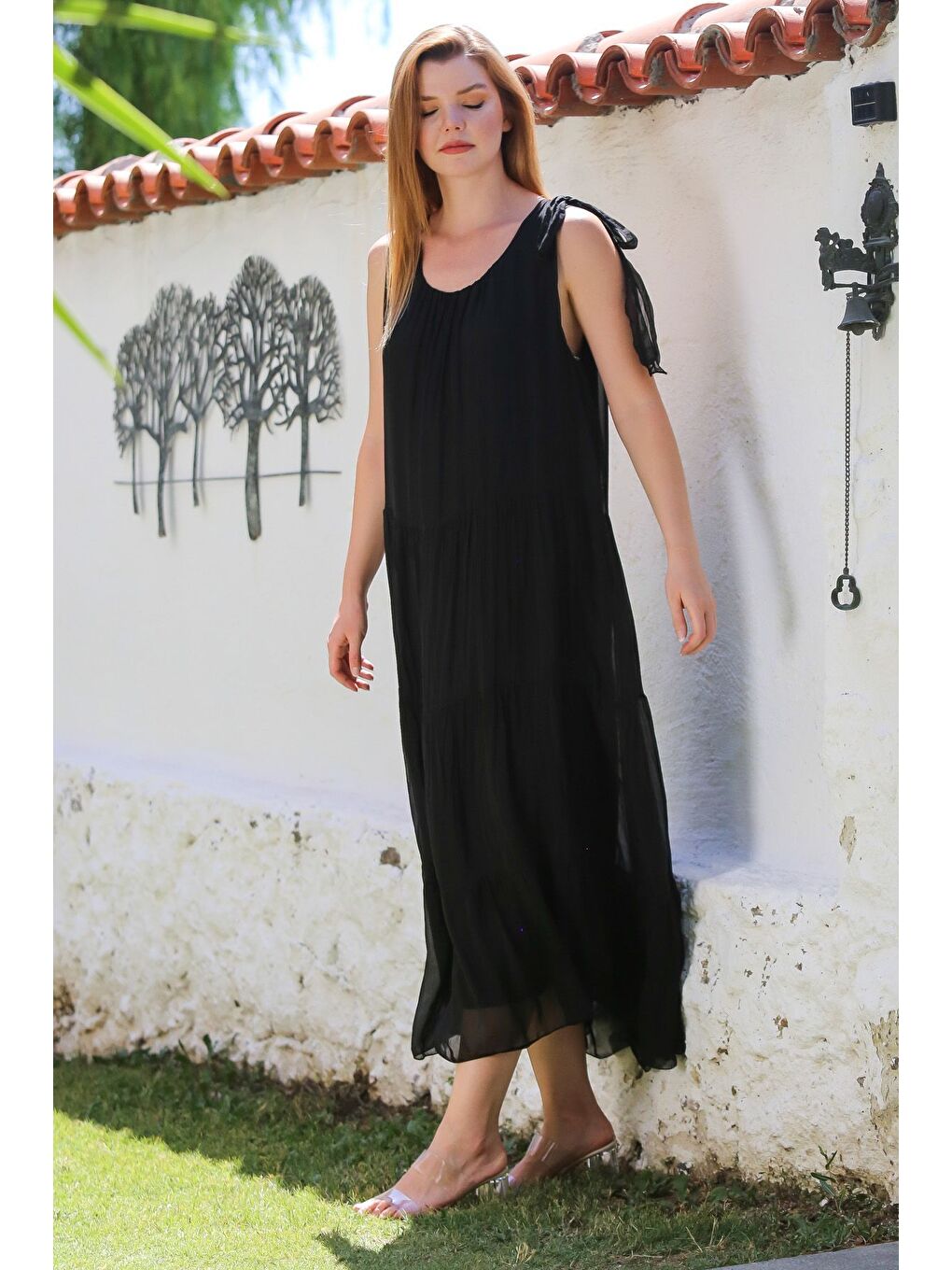 İtalyan Siyah Havuz Yaka Kolsuz Bağlamalı Astarlı Casual İpek Dokuma Elbise 130 65-4