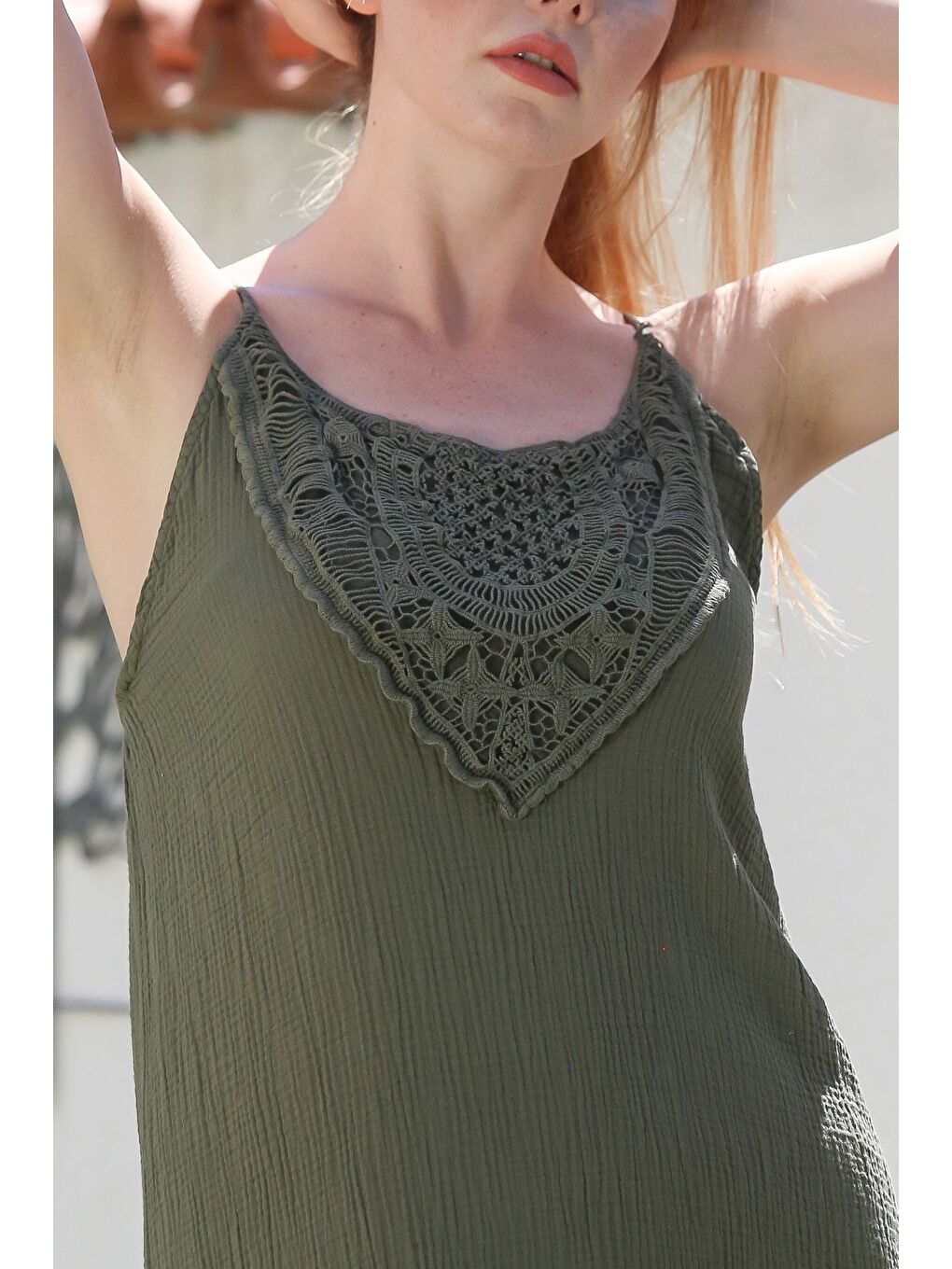 Haki Askılı Yırtmaçlı Dantelli Casual Müslin Uzun Dokuma Elbise 128 55-2