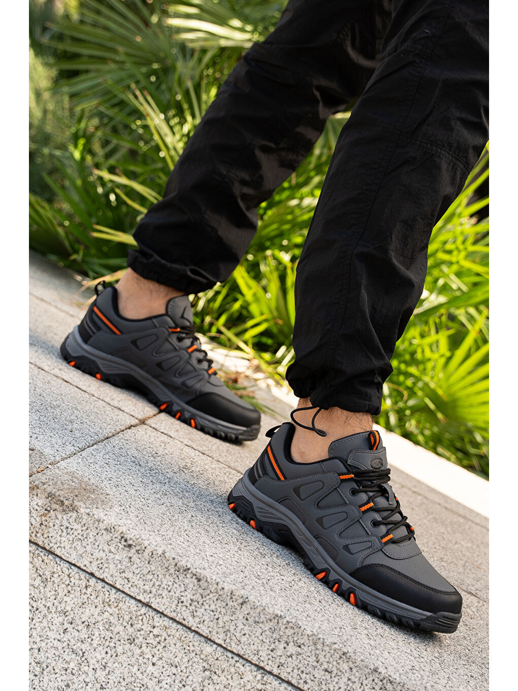 Gri D0538 Kısa Su Geçirmez Erkek Outdoor Trekking Ayakkabı-2