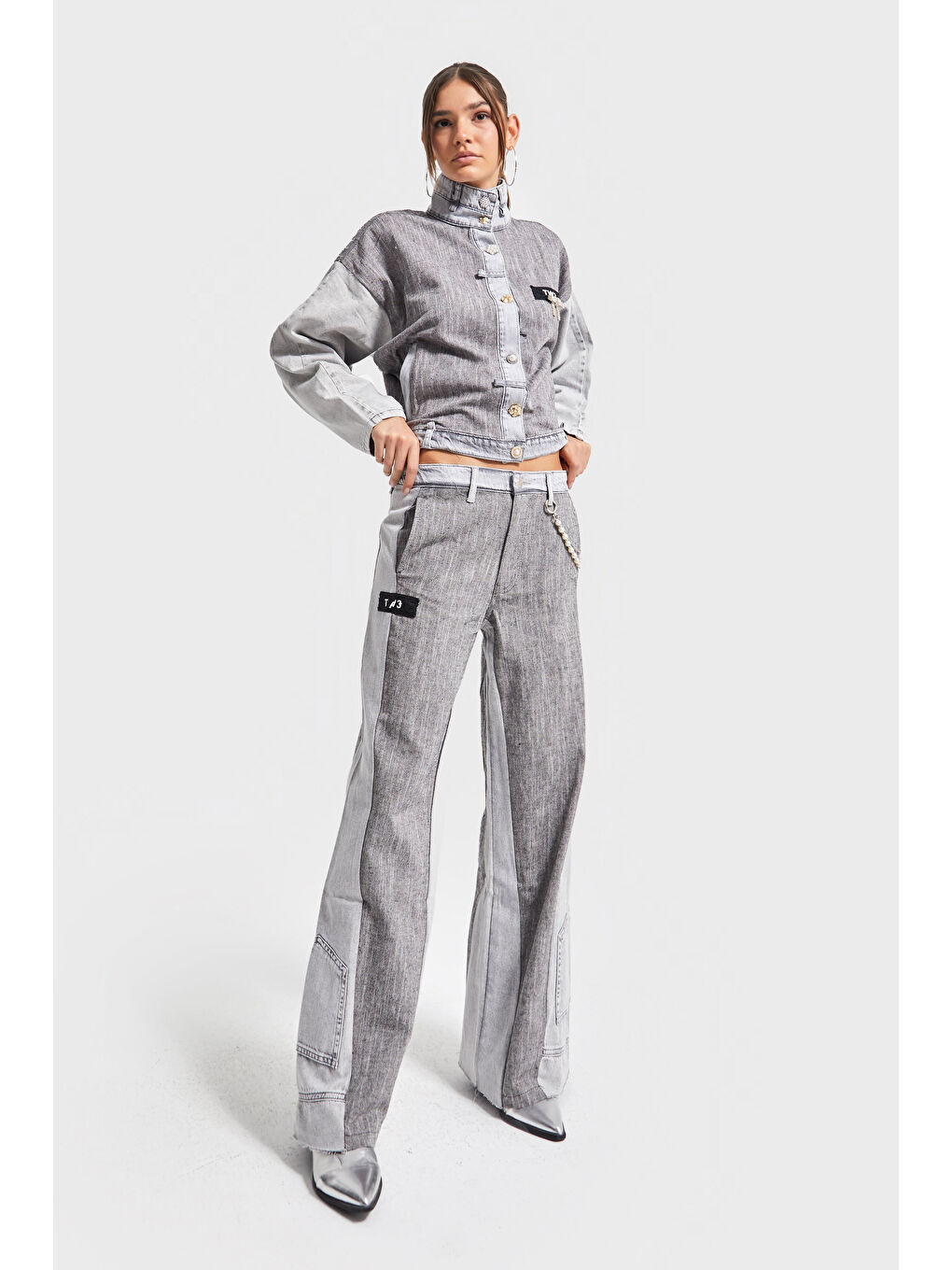 Kadın Gri Renk Kumaş ve Denim Parçalı Aksesuar Detaylı Özel Tasarım Pantolon-3