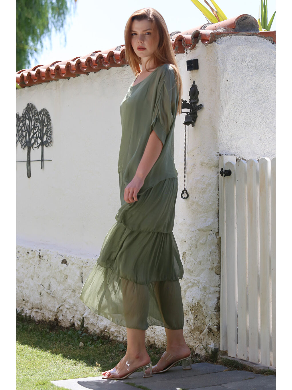 İtalyan Haki Havuz Yaka 3/4 Kol Astarlı Katlı Casual İpek Dokuma Elbise 130 60