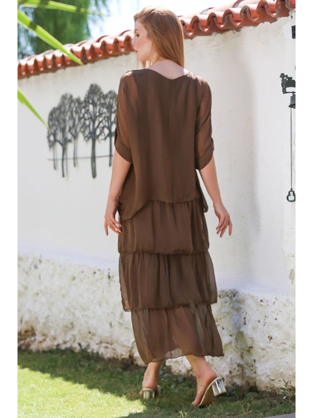 İtalyan Kahverengi Havuz Yaka 3/4 Kol Astarlı Katlı Casual İpek Dokuma Elbise 130 60-1