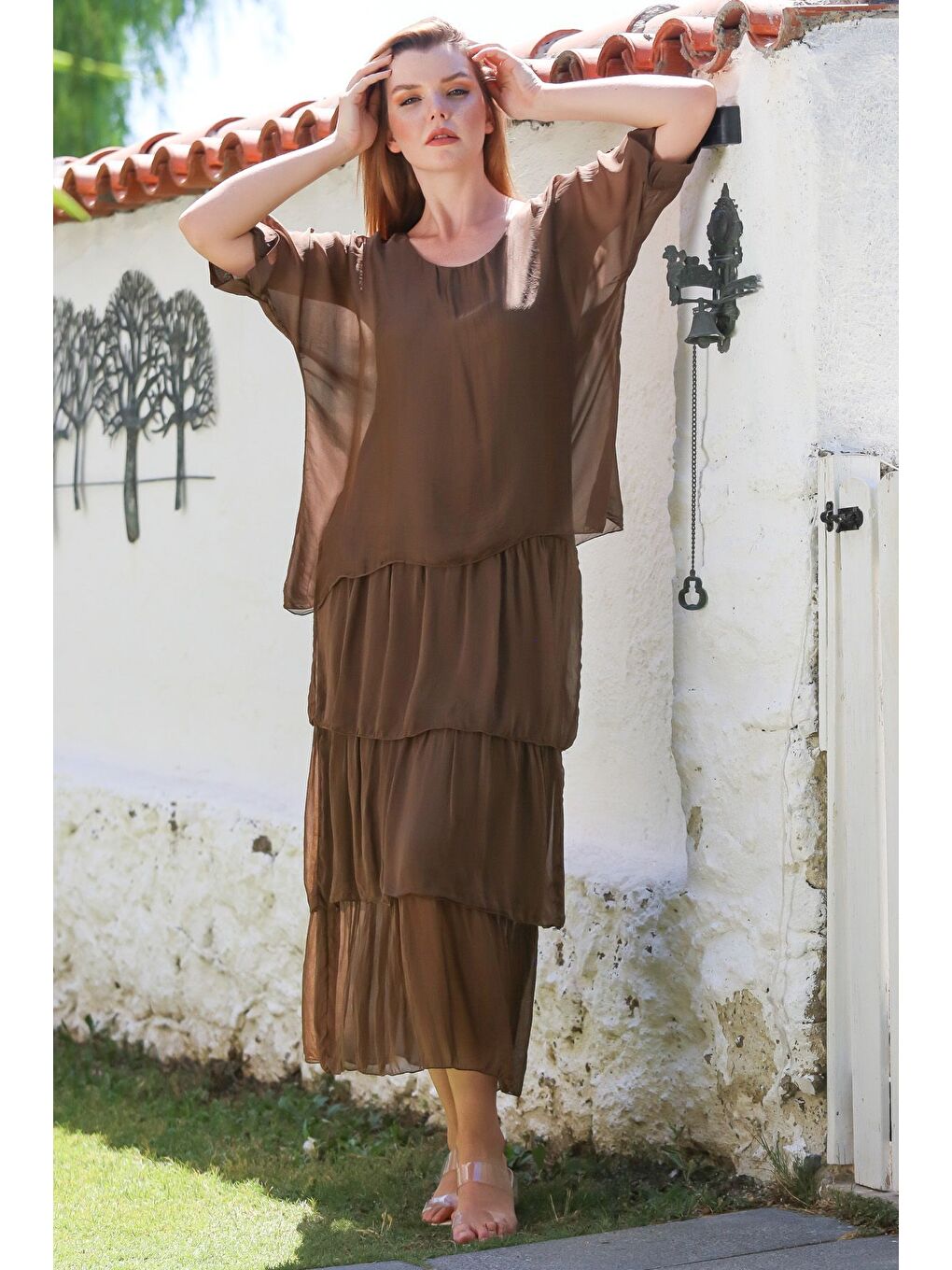 İtalyan Kahverengi Havuz Yaka 3/4 Kol Astarlı Katlı Casual İpek Dokuma Elbise 130 60-2