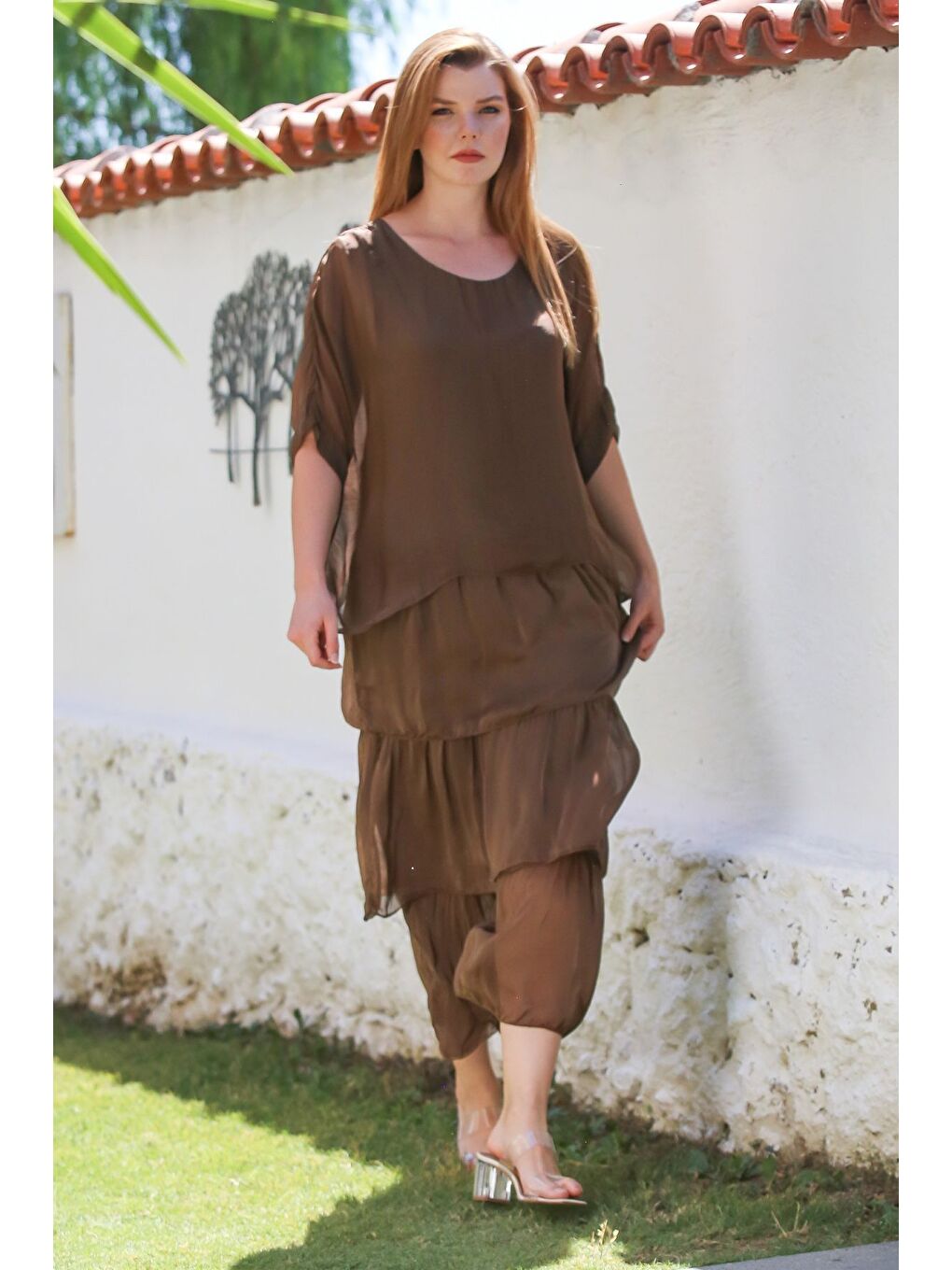 İtalyan Kahverengi Havuz Yaka 3/4 Kol Astarlı Katlı Casual İpek Dokuma Elbise 130 60-3