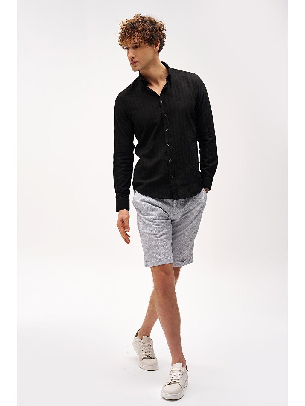 Siyah Dynamic Fit  Düğmeli Yaka Çizgili Uzun Kollu Cepsiz %100 Pamuk Gömlek-3