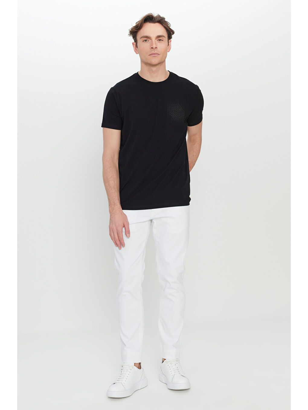 Erkek Siyah Pamuklu Slim Fit Dar Kesim Baskılı Esnek Tişört-3