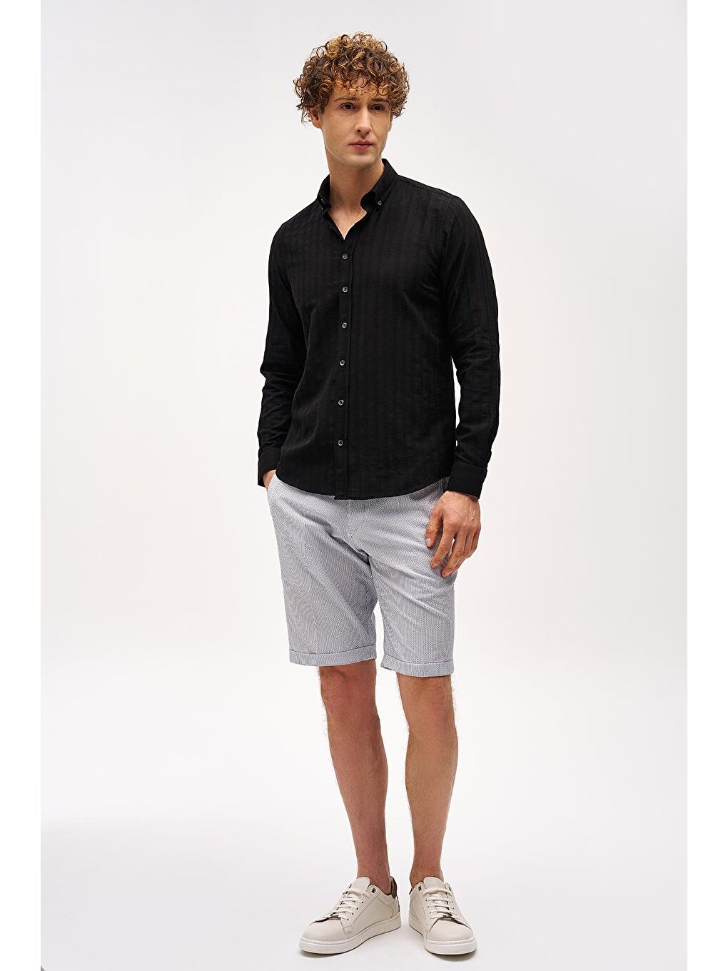 Siyah Dynamic Fit  Düğmeli Yaka Çizgili Uzun Kollu Cepsiz %100 Pamuk Gömlek-4