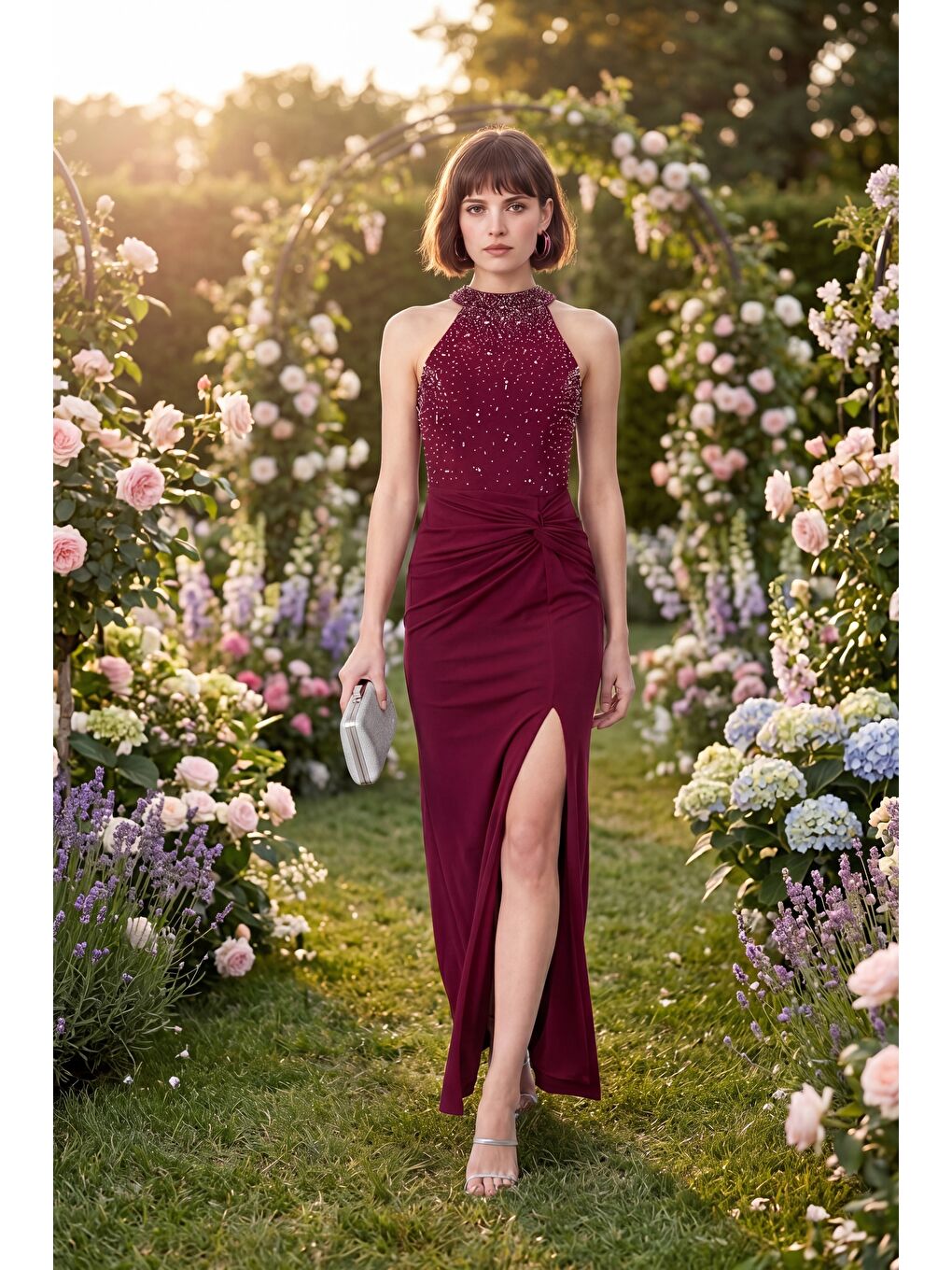 Kadın Bordo Dar Kalıp Halter Yaka Taşlı Uzun Abiye Elbise-4