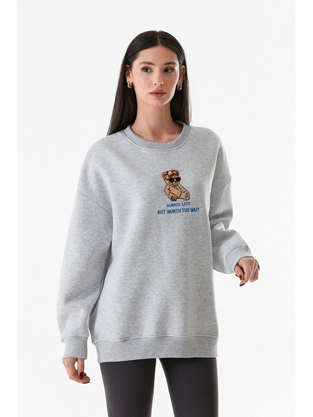 Fullamoda Gri 3 İplik Ayıcık Nakışlı  Bisiklet Yaka Oversize Sweatshirt