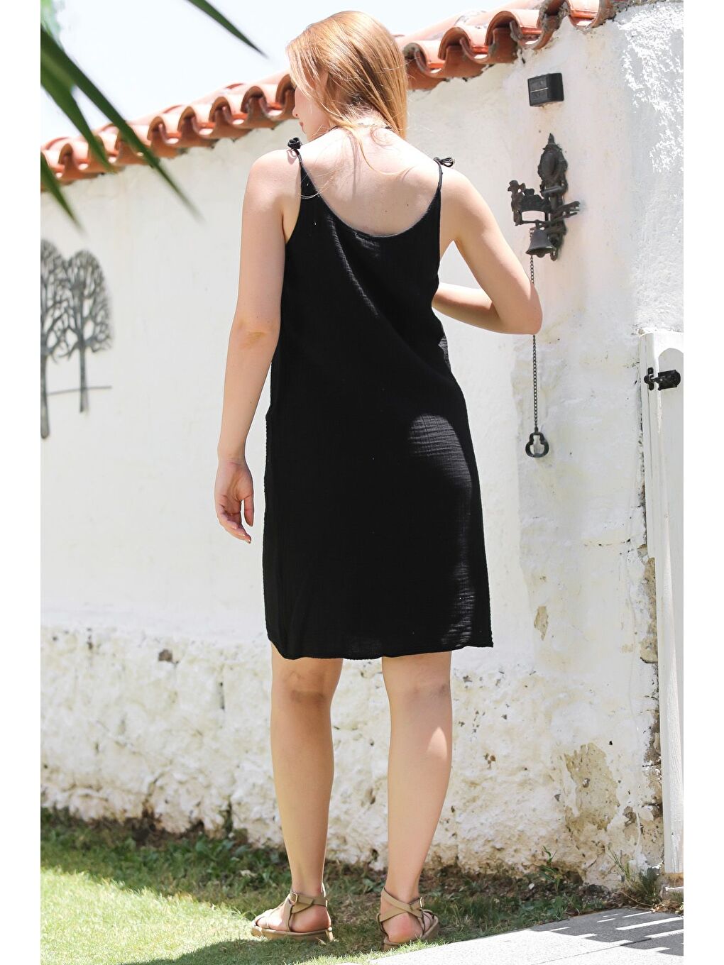 Siyah Havuz Yaka Kolsuz Bağlamalı Cepli Yıkamalı Casual Dokuma Elbise 99 55-1