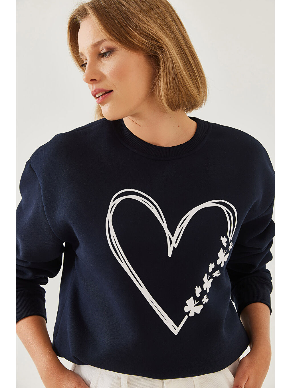 Lacivert Kadın Baskılı Kalp Detaylı Bisiklet Yaka İplik Şardonlu Sweatshirt-3