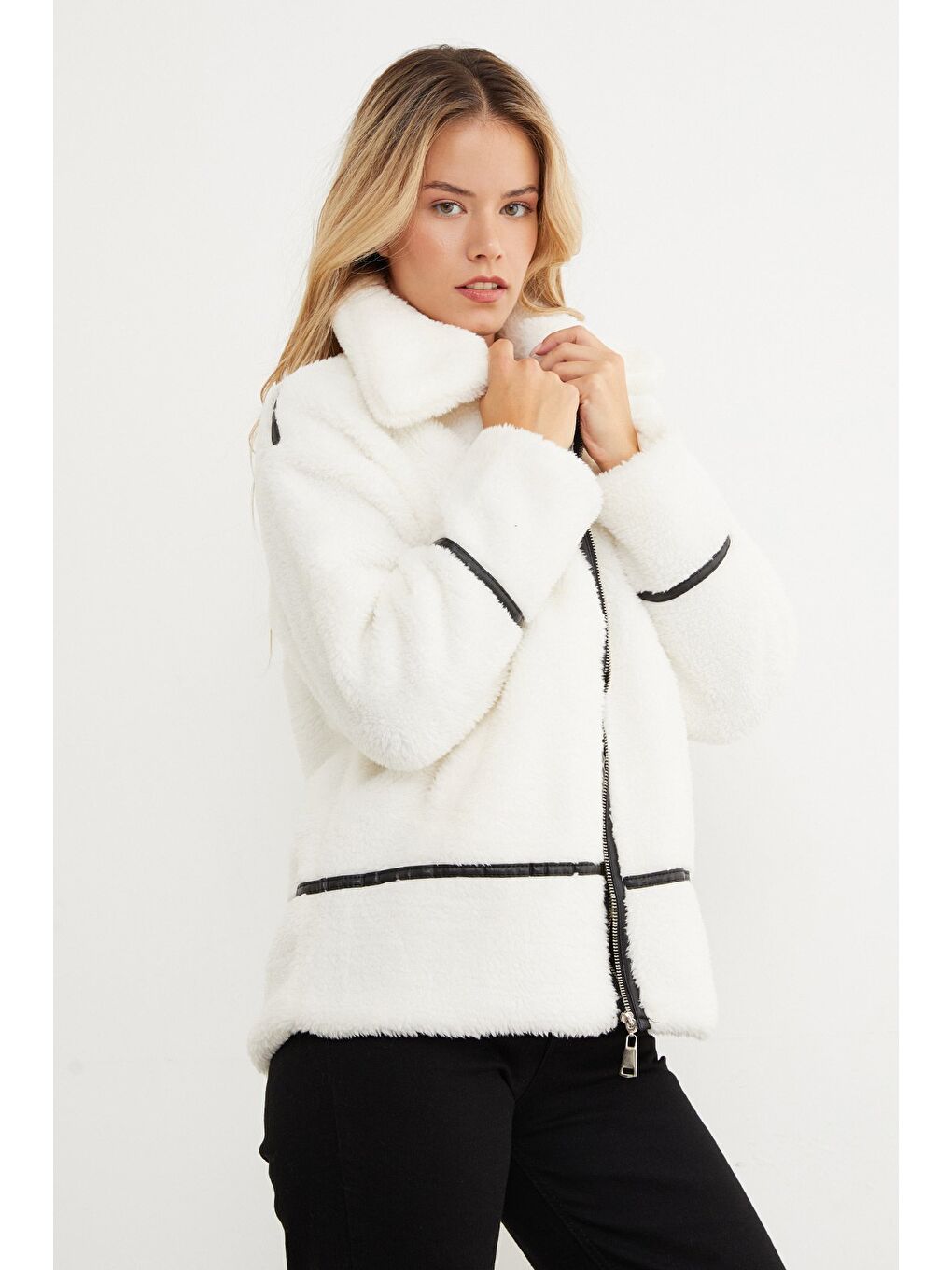 Ekru Biyeli Gömlek Yaka Pelüş Mont-3