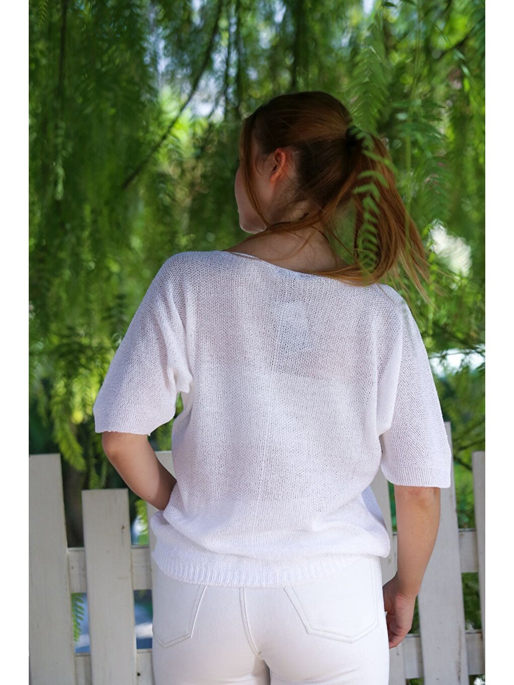 Beyaz V Yaka 3/4 Kol İnce Arkası Uzun Crop Fit Triko Bluz 50 60-1