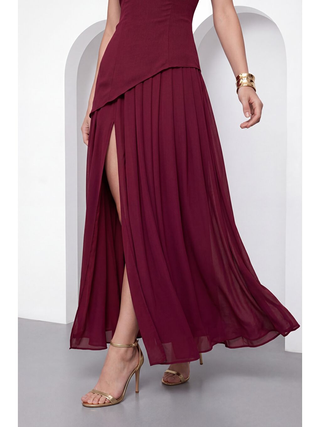 Kadın Bordo Kare Yaka Yırtmaçlı  Uzun Davet Elbisesi-2