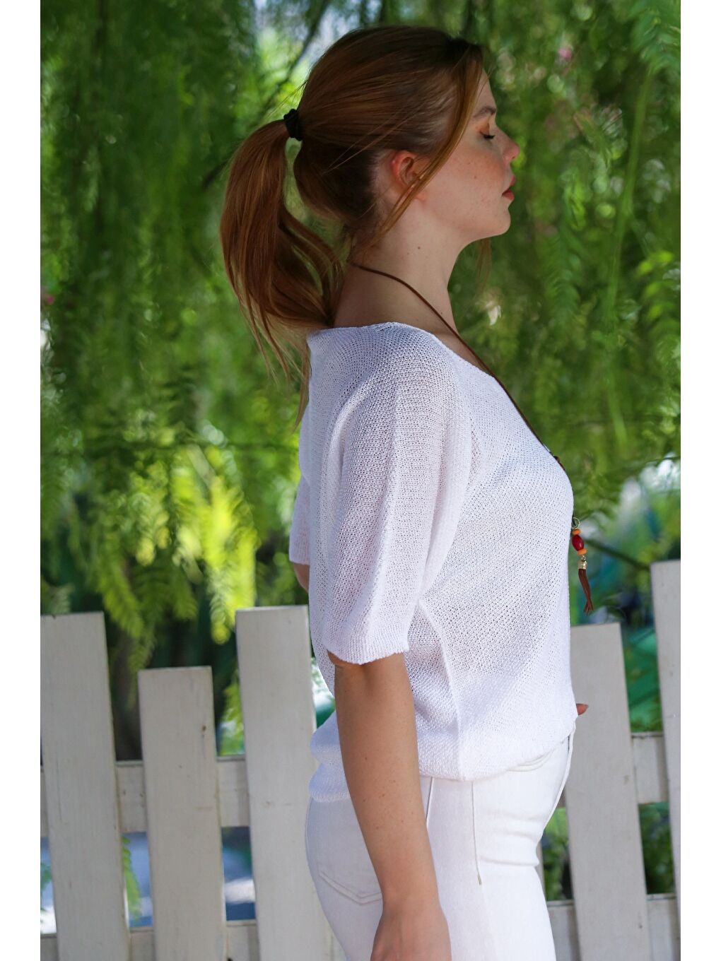 Beyaz V Yaka 3/4 Kol İnce Arkası Uzun Crop Fit Triko Bluz 50 60-5