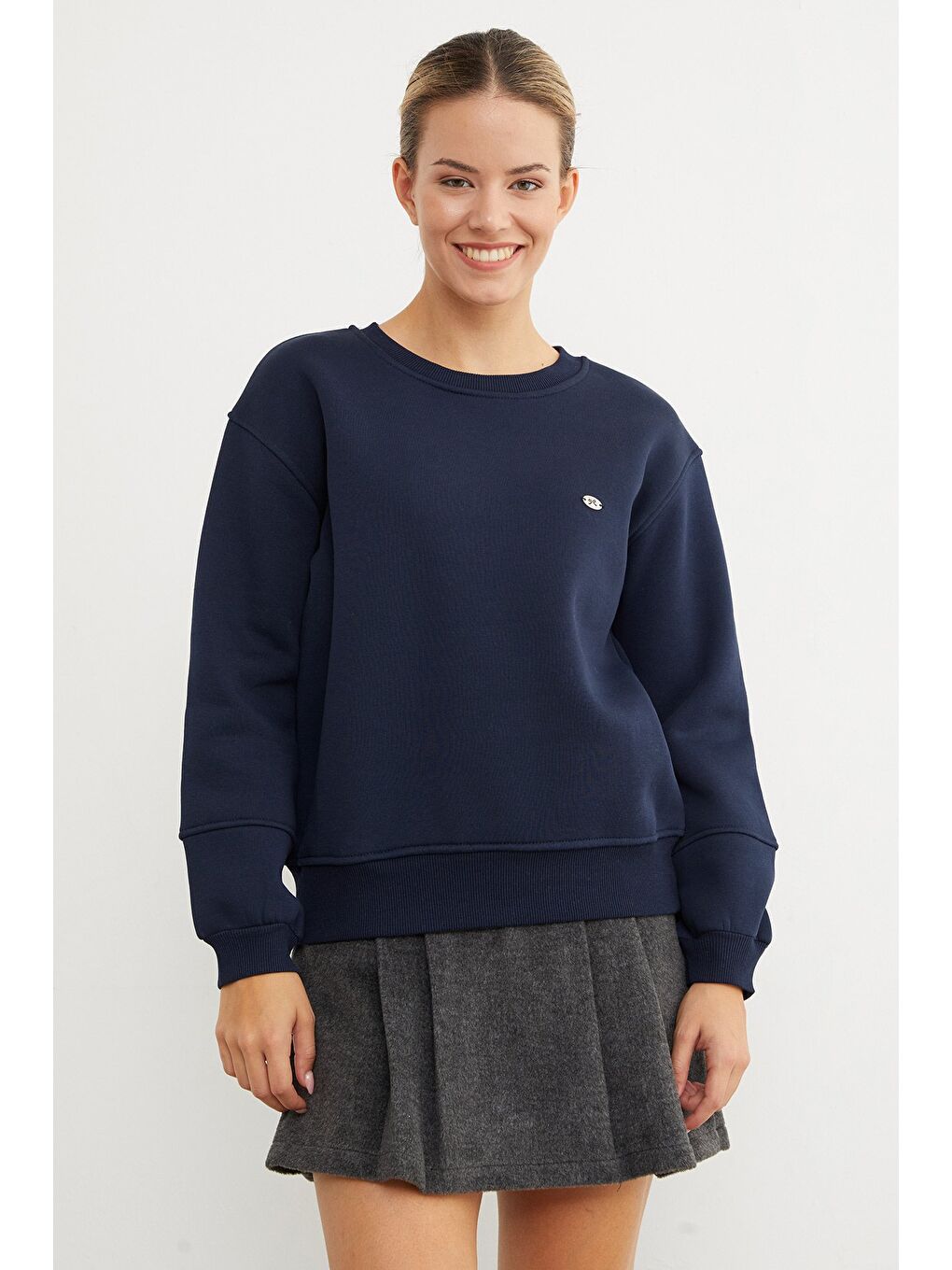 Lacivert 3 İplik Metal Aksesuar Detaylı Sweatshirt