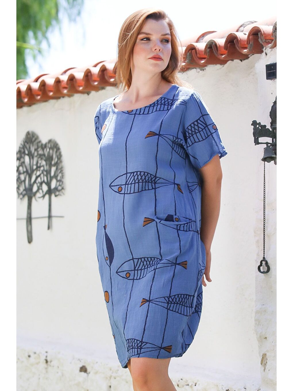 İtalyan İndigo Havuz Yaka Kısa Kol Balık Desenli Casual Keten Görünümlü Dokuma Elbise 100 60-2